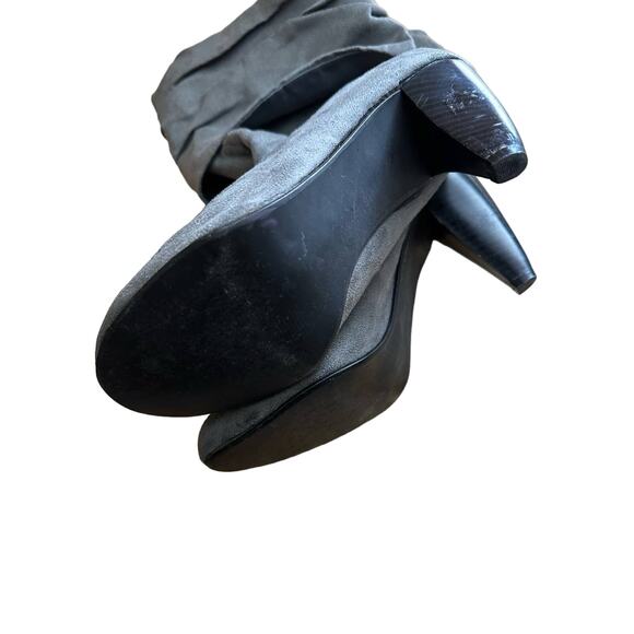 Manhattan Collection Silver Grey Suede Ankle Shrug Boots Size 7 - Picture 6 of 7